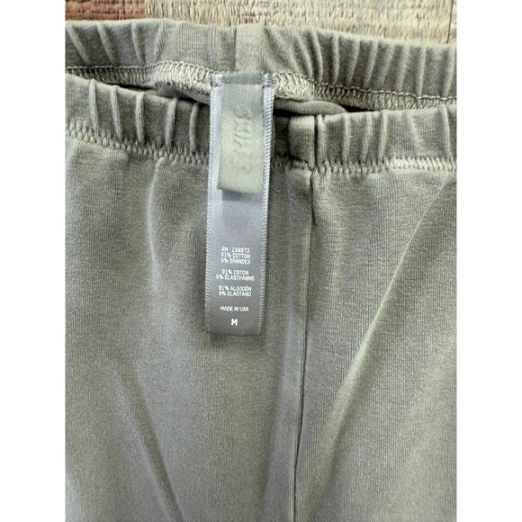 Skims Outdoor Leggings Medium NWOT - Picture 3 of 6